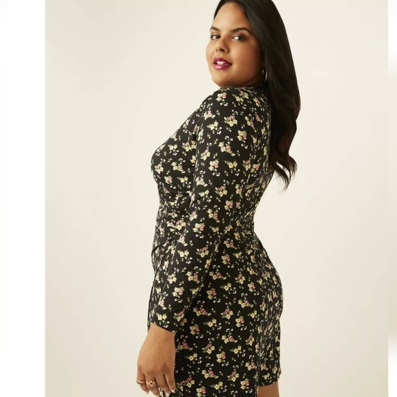 NEW NWT Dia & Co Socialite Piper Plus Size Printed Faux Wrap Dress - Picture 4 of 4